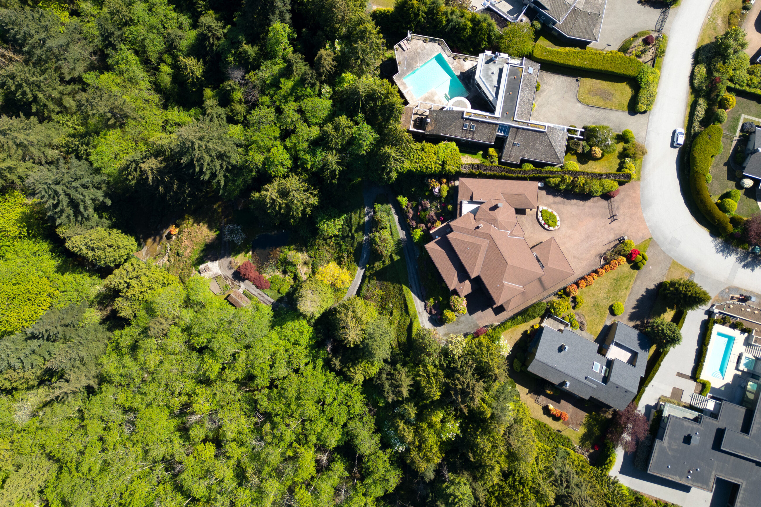 4228 Rockridge Crescent